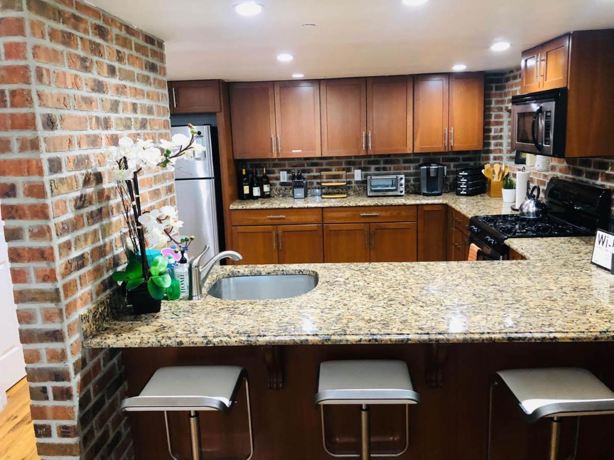 Updated Amazing Bi -Level Condo Minutes From Water Views Of New York City North Bergen Exterior photo