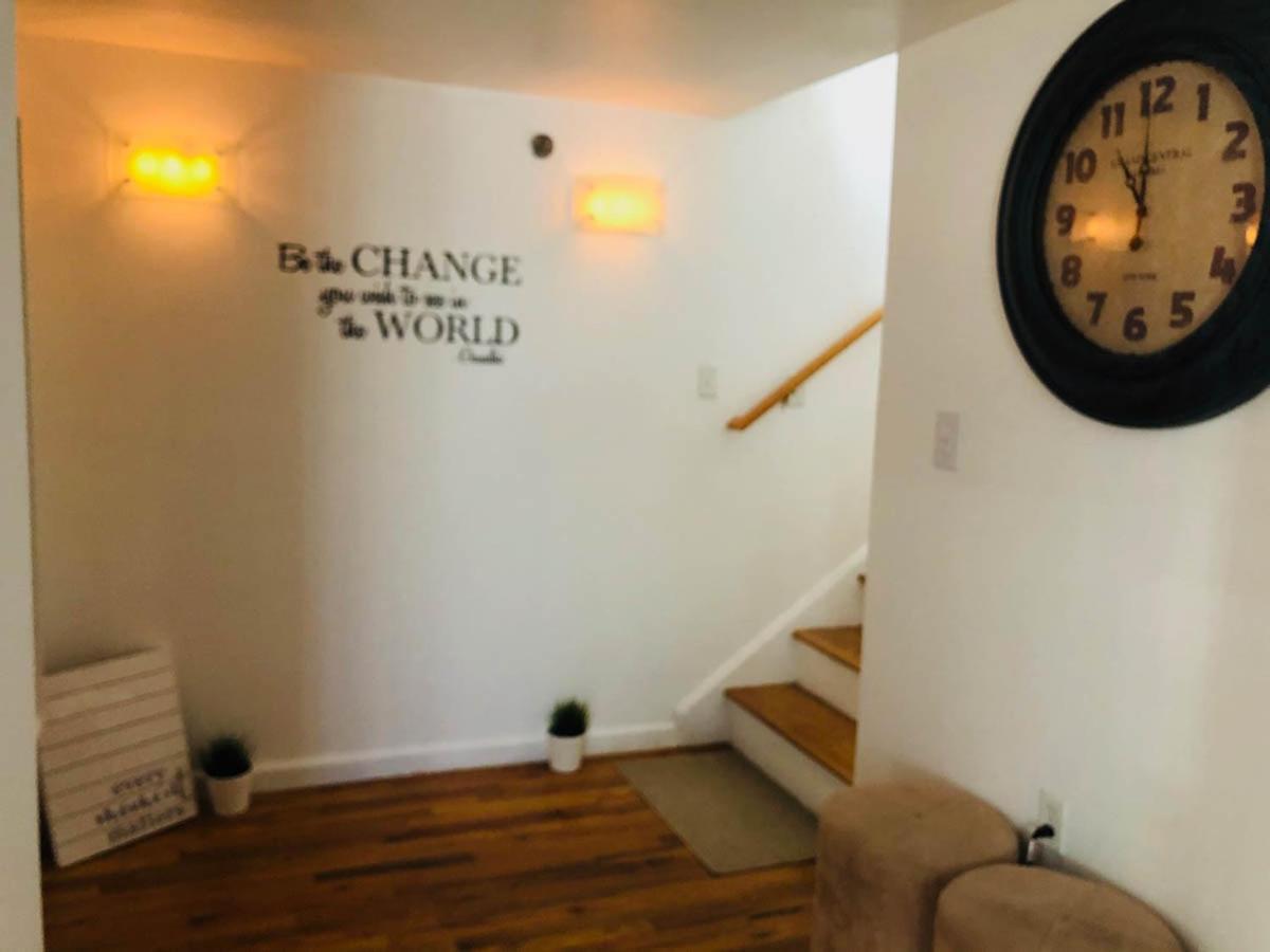 Updated Amazing Bi -Level Condo Minutes From Water Views Of New York City North Bergen Exterior photo